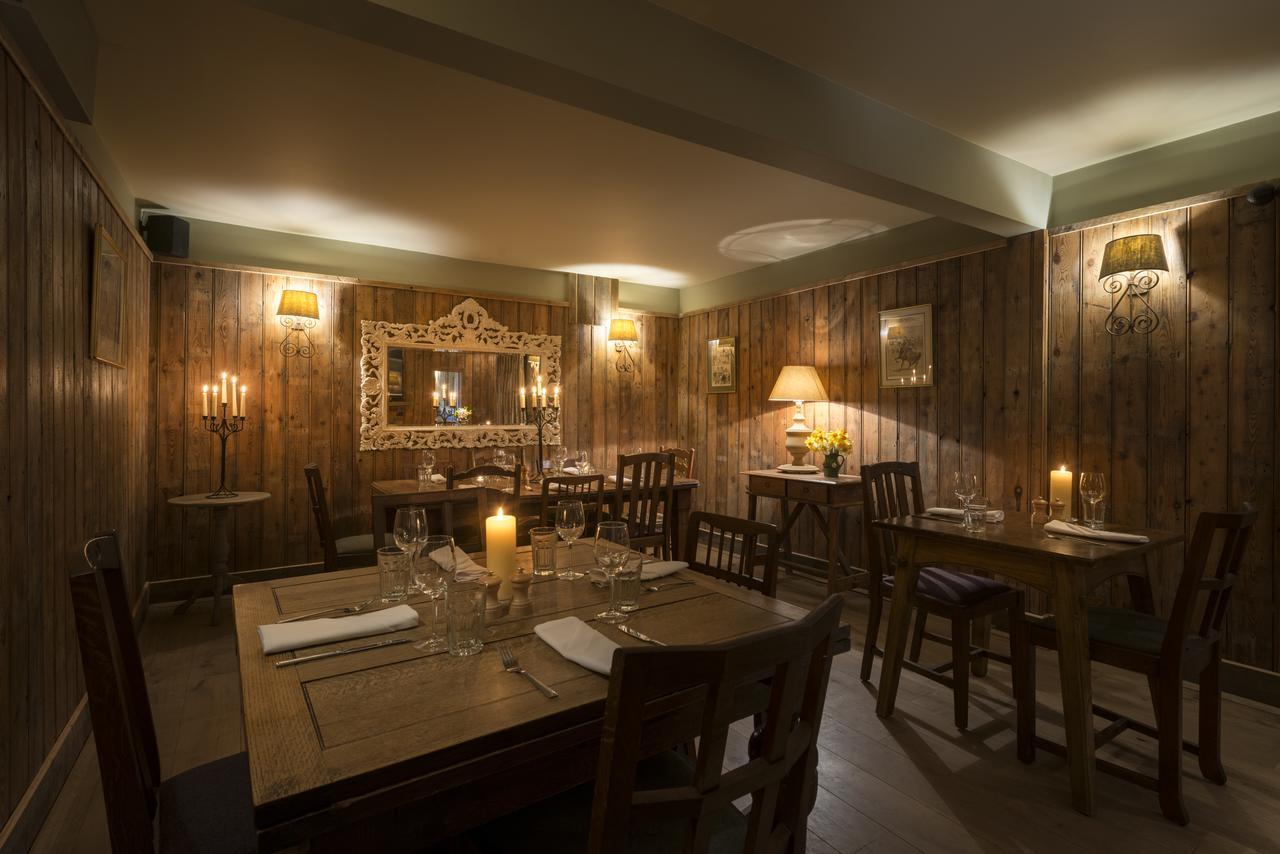 The Hawk Inn Andover Eksteriør billede